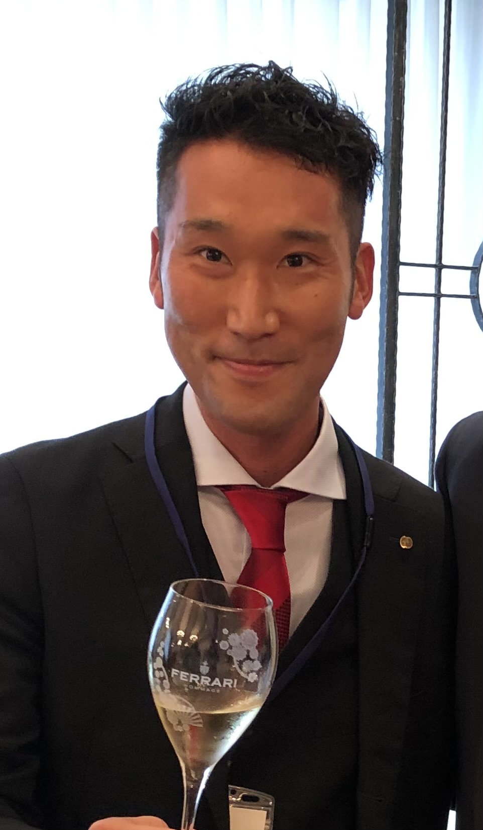 株式会社FIS　営業部　次長　仲本信也
